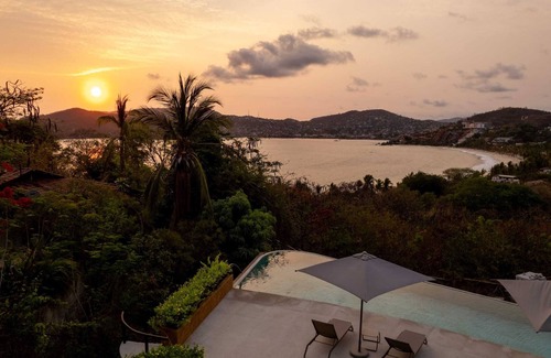 Playa Las Gatas Apartamento | WALK to La Ropa Beach - Luxury 2 bed 2 bath at Armadillo