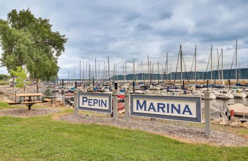 Pepin Apartamento | Walk to Lake and Dining Couples Cottage in Pepin