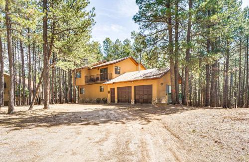 Angel Fire Casa | Walk to Lake and Trails Angel Fire Home with Deck!