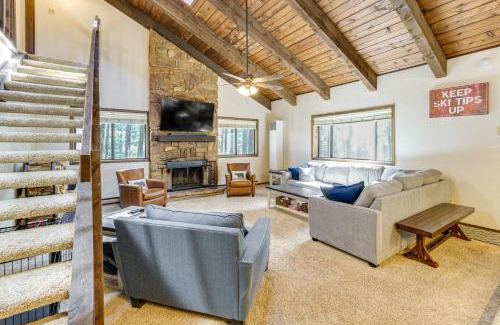 Angel Fire Casa | Walk to Lake and Trails Angel Fire Home with Deck!