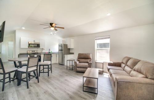 Grove Casa | Walk to Lake Cozy Grove Cabin with Fire Pit