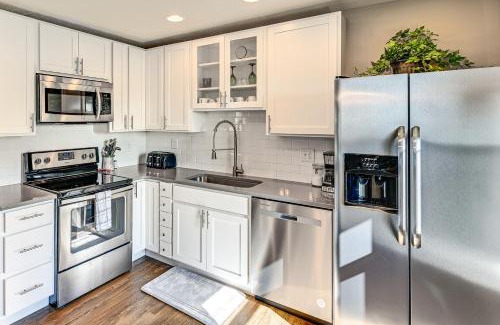 Culver Casa | Walk to Lake Historic Family Apartment in Culver!