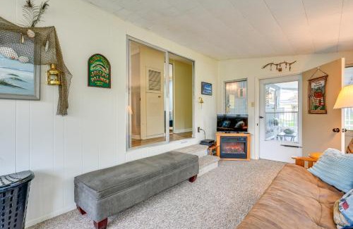 Caseville Casa | Walk to Lake Huron Pet-Friendly Caseville Cottage