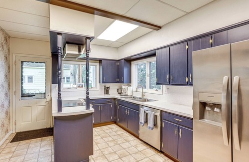 Ludington Cabaña | Walk to Lake Michigan & Dtwn: ‘Coastal Grand'