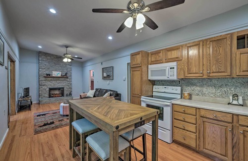 Greentown Cabina | Walk to Lake Wallenpaupack: Greentown Getaway