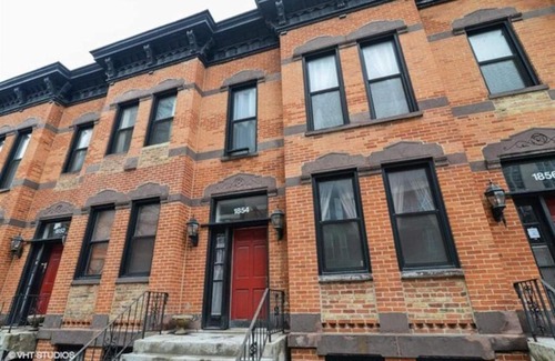 Old Town Triangle Apartamento | Walk to Lincoln Park, North Avenue Beach, and Second City! Lovely Old Town Charm! condo