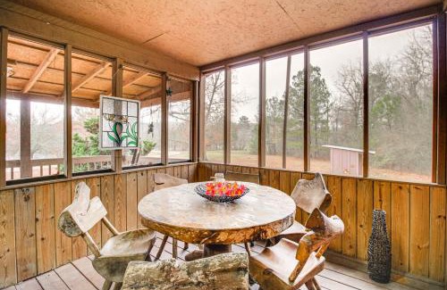 Fort Payne Casa | Walk to Little River Falls Lakefront Cabin