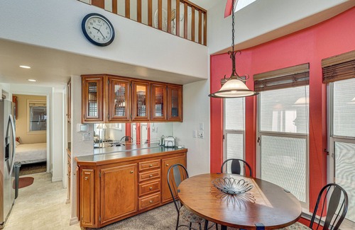 Lake Havasu City Cabina | Walk to London Bridge Beach: Lake Havasu Cabin!