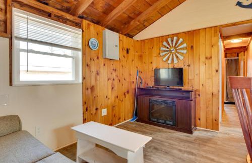 York Beach Casa | Walk to Long Sands Beach Cottage with Fire Pits!