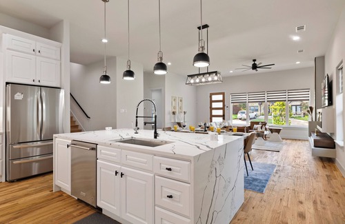 Lower Greenville Casa | Walk to Lower Greenville+Perfect Escape for Groups