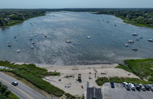 Chatham Casa | Walk to Main St and Oyster Pond in Chatham