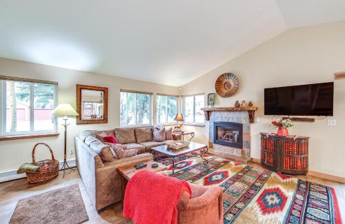 Frisco Casa | Walk to Main St and Ski Shuttle Frisco Home with Yard