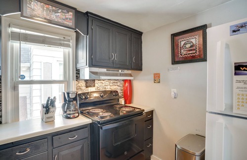 Fond du Lac Casa | Walk to Main St Fond du Lac: Retreat w/ Yard