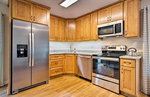 Saluda Apartamento | ¡NUEVO! Apartamento bien equipado en Main St en Saluda