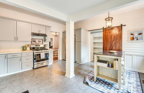 McDonough Casa | Walk to McDonough Square: Family Home w/Fire Pit