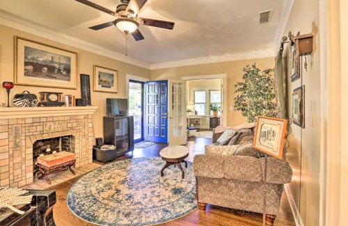 Wichita Falls Casa | Walk to Midwestern State Wichita Falls Cottage!