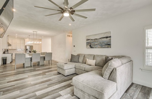 Grafton Casa | Walk to Mississippi River: Grafton Townhome!