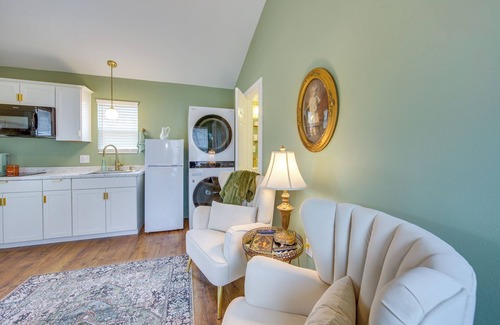Jefferson Cabaña | Walk to Museums: Art Deco Cottage in Jefferson