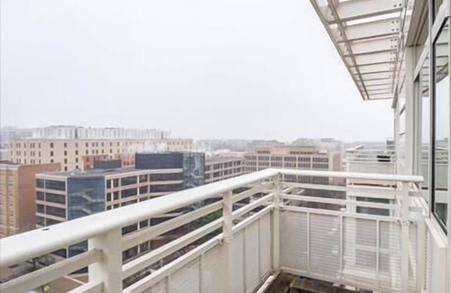 George Washington University Apartamento | Walk to National Mall | Rooftop Grilling & Lounge | nr DuPot Circle