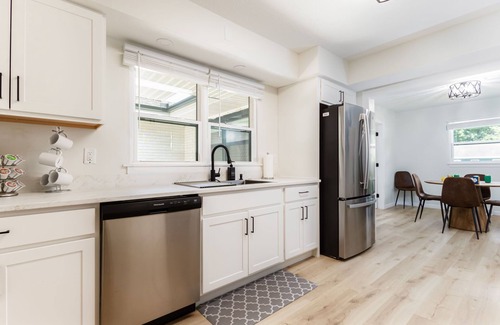 Northeast South Bend Casa | Walk to ND Stadium Su