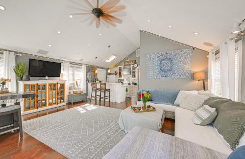 Long Beach Casa | Walk to Ocean Pet-Friendly Home in Long Beach!