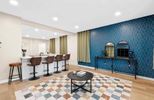 Weinland Park Casa | Walk to OSU - Relaxing Retreat with Hot Tub