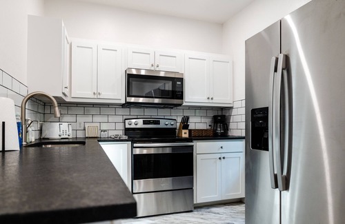 Norman Casa | Walk to OU Stadium - Renovated 3BR/2BA with Patio & Parking