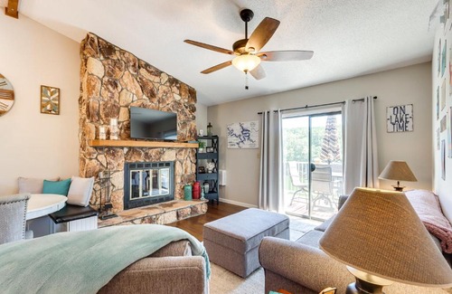Osage Beach Apartamento | Walk to Pool and Lake Cozy Osage Beach Condo