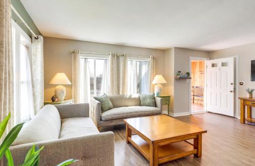 Mayfield Casa | Walk to Private Beach and Boat Launch Mayfield Home