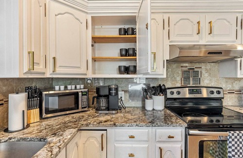 Provo Casa | Walk to Provo River Park, Shuffleboard, Lots of Parking