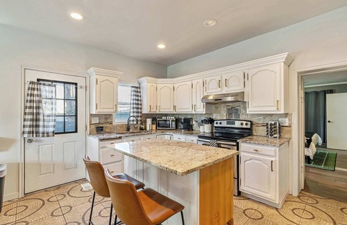 Provo Casa | Walk to Provo River Park, Shuffleboard, Lots of Parking