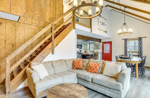 Hamlin Casa | Walk to Roaming Woods Lake Home with Fire Pit!