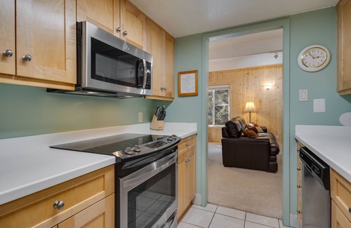 Warrior's Mark Condominio | Camine hasta Peak 9 y las tiendas y los festivales de Breckenridge en el centro.