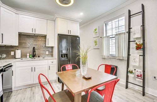 Faubourg Livaudais Casa | Walk to Streetcar & Dining: Modern NOLA Home Base!