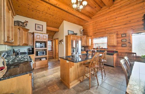 Shell Knob Casa | Walk to Table Rock Lake Spacious Home with Deck!