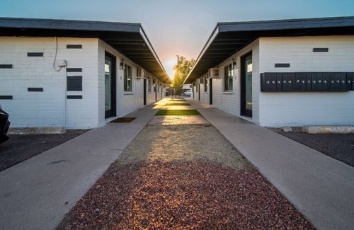 Riverside Apartamento | Walk to Tempe Beach Park!