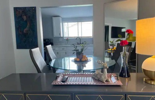 Glendale Casa | Walk To the Americana! Short Drive Universal,Hollywood, Beverly ect