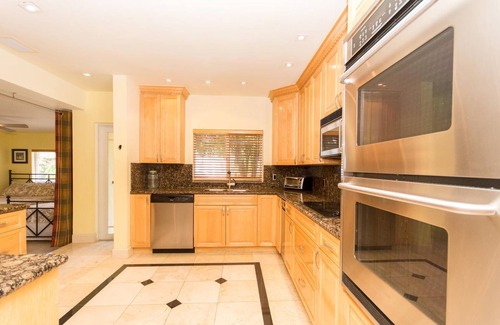 Harbor Beach Casa | Walk to the Beach, NO Car Needed!! Best Location on Fort Lauderdale Beach!!