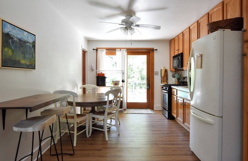 Cape May Point Casa | Walk to the beach from this cozy birder cottage! 3beds, 2ba