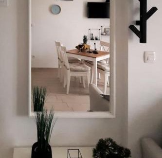 Krizna luka Apartamento | Walk to the Beach from a Cool and Modern Apartment