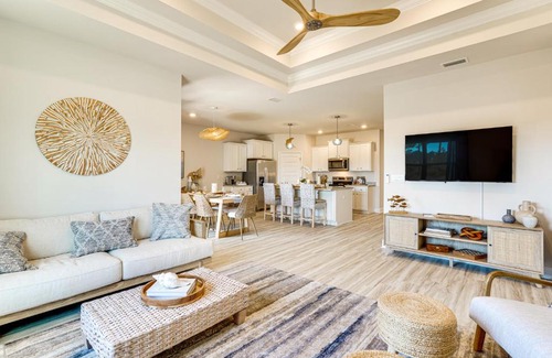 Port St. Joe Casa | Walk to the Beach Stylish Home in Port St Joe!