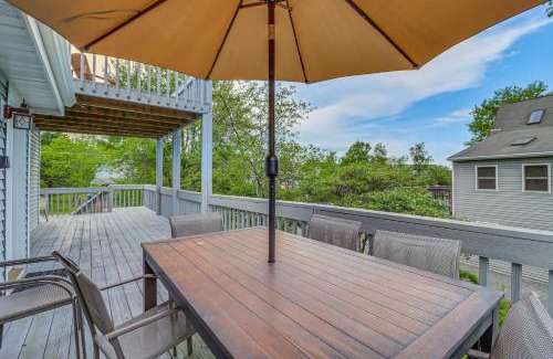 Albrightsville Casa | Walk to Towamensing Trails Beach Home with Hot Tub!