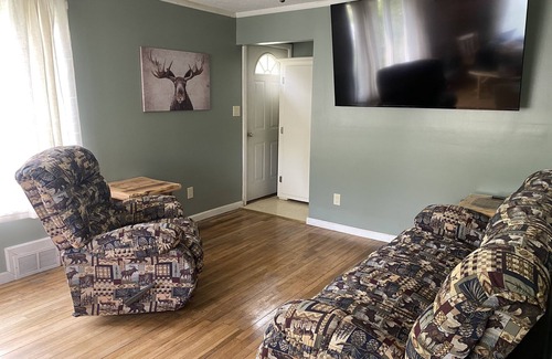 North Woodstock Casa | Walk to Town and 7 Minutes to Loon!