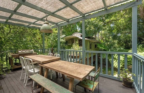 Bangalow Casa | Walk to Town Pet-Friendly l Nova Escapes