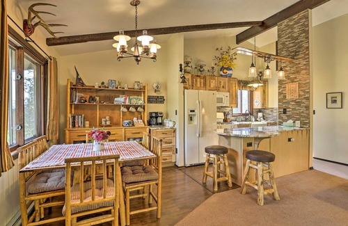 Frisco Cabina | Walk to Town: Updated Frisco Cabin w/ 2 Decks!