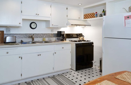 Upper Telegraph Apartamento | Camina hasta Trendy Temescal & College Ave - 2+ BR