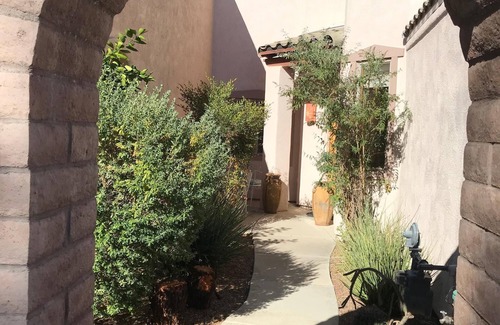 Tubac Casa | A pie de Tubac Village y Anza Trail