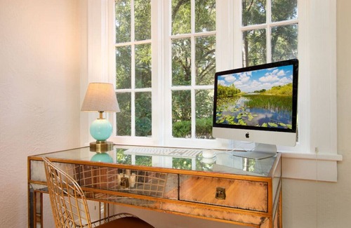 Gainesville Apartamento | Walk to UF Stadium! Fabulous Chic Historic Home