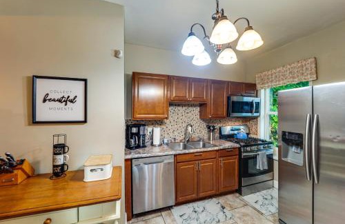 Corryville Casa | Walk to University of Cincinnati Historic Home!