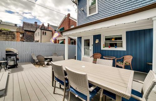 Shadyside Casa | Walk to Walnut St Shadyside House with Deck